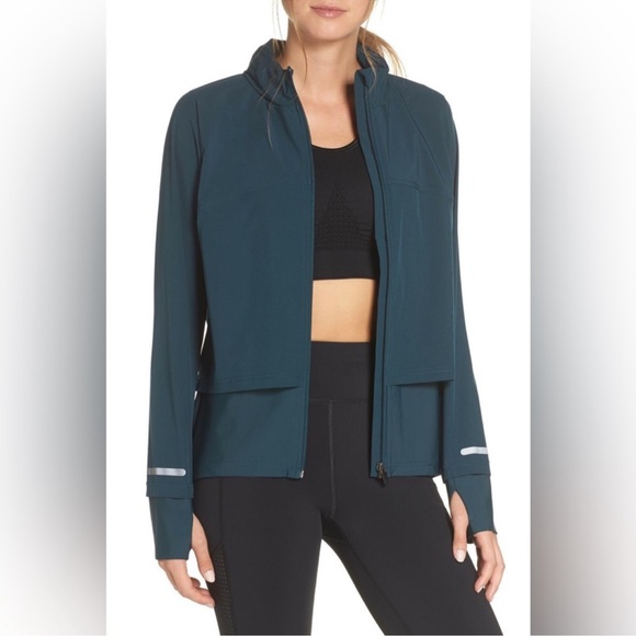 Sweaty Betty Fast Track Jacket size small - Picture 9 of 9